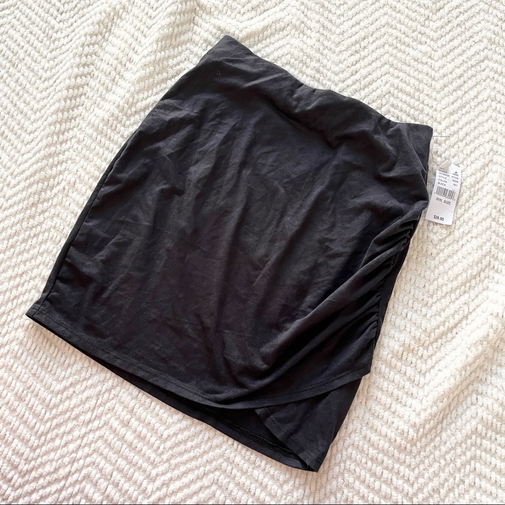 PACSUN LA Hearts Ruched Navy Blue Suede Mini Skirt in size Small